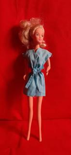Vêtement vintage poupée barbie (27), Enfants & Bébés, Utilisé, Enlèvement ou Envoi, Barbie