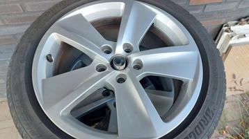 Set 17" velgen VW groep, inclusief winterbanden 225x45 beschikbaar voor biedingen