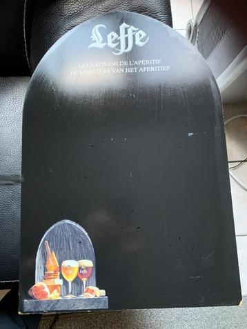 LEFFE bord /krijtbord  beschikbaar voor biedingen