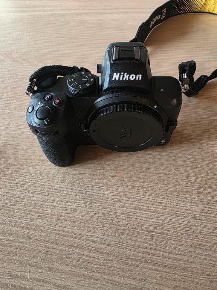 Nikon Z5 body met f mount adapter en 2x batterij, Audio, Tv en Foto, Fotocamera's Digitaal, Nikon, Ophalen