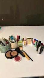 Lot de cosmétiques lire, description, Maquillage, Autres couleurs, Tout le visage, Comme neuf