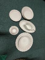 Witte eetservies met goude randje, Huis en Inrichting, Ophalen, Bord(en)