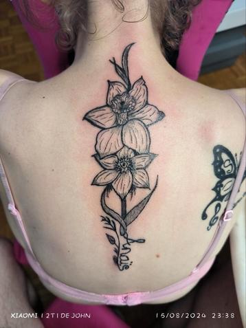 Tatouage à domicile  disponible aux enchères