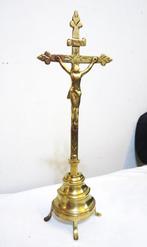 Croix crucifix Christ en laiton H 29😍🙏💑👀🎁👌, Enlèvement ou Envoi
