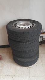 winterbanden ford custom, Auto-onderdelen, Banden en Velgen, 16 inch, Band(en), Gebruikt, 215 mm