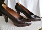 Prachtige Prada-schoenen in echt bruin leer, 35 1/2, Kleding | Dames, Ophalen, Pumps, Zo goed als nieuw, Bruin