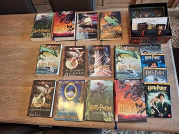 Lot harry potter boeken ,spel en 2 card games beschikbaar voor biedingen