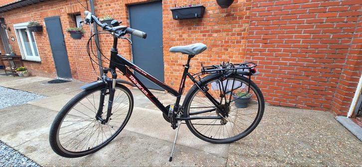 MINERVA damesfiets, Fietsen en Brommers, Fietsen | Dames | Damesfietsen, Zo goed als nieuw, Versnellingen, Ophalen