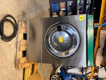 Industriële wasmachine  beschikbaar voor biedingen