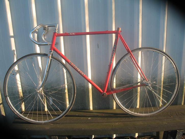 très beau cadre rétro en acier Martelly, Vélos & Vélomoteurs, Vélos Pièces, Comme neuf, Oldtimer ou Ancêtre, Enlèvement