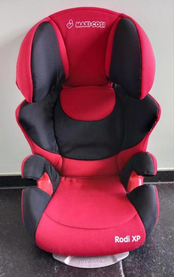 Maxi Cosi rodi XP groep 2/3 + bijpassende hoes disponible aux enchères