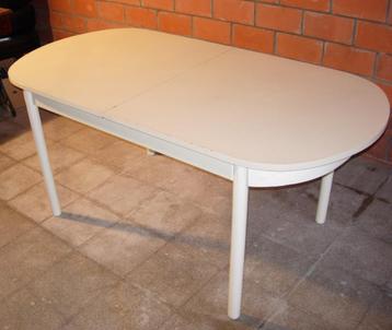 Keukentafel beschikbaar voor biedingen