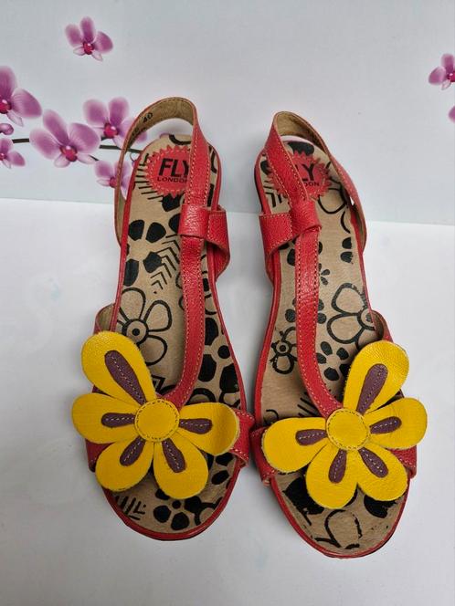 💛 Dames Sandalen, Kleding | Dames, Schoenen, Ophalen of Verzenden