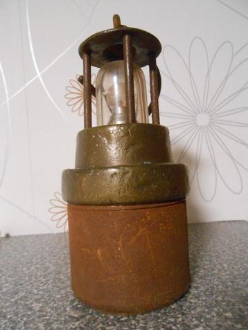 Mijnwerkerslamp beschikbaar voor biedingen