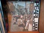 Pearl Jam - Love and Trust - Live at Kaufman Astoria LP, Ophalen of Verzenden, Nieuw in verpakking, Alternative