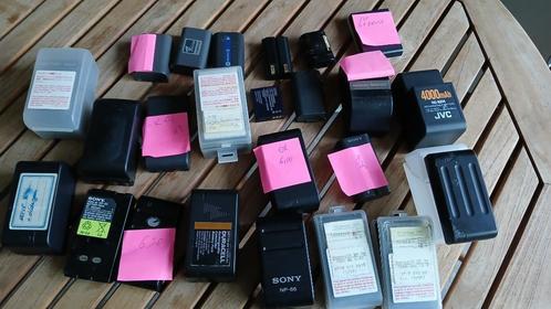 Diverse batterijen voor 8 hi8 analoge digitale videocamera's, Audio, Tv en Foto, Videocamera's Digitaal, Gebruikt, Overige typen