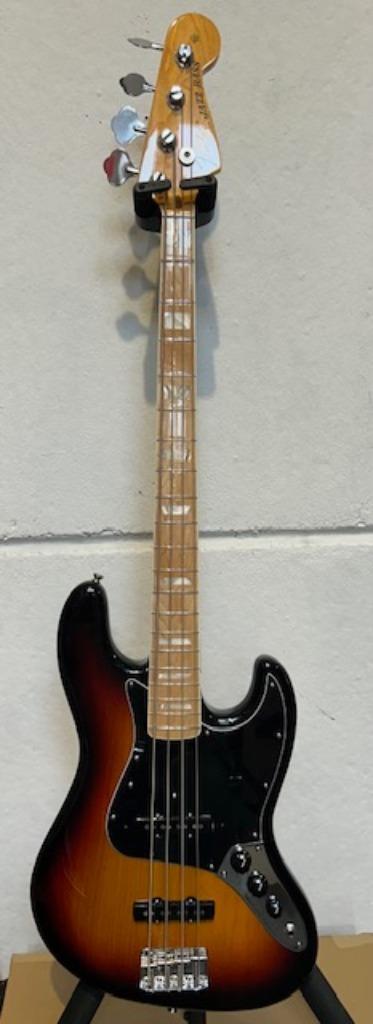 Fender American Original '70s Jazz Bass MN 3TS (2019), Muziek en Instrumenten, Snaarinstrumenten | Gitaren | Bas, Zo goed als nieuw