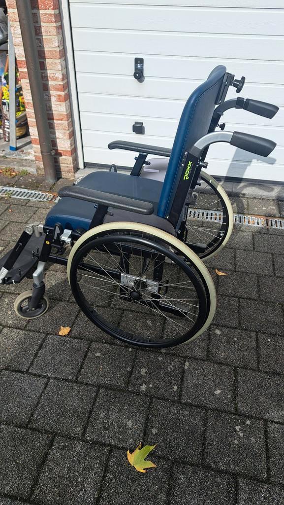 Robuuste stevige rolstoel – uitstekende staat, Divers, Chaises roulantes, Enlèvement