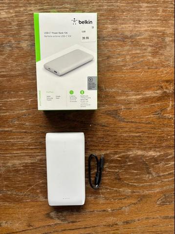 Belkin witte powerbank  10 K beschikbaar voor biedingen