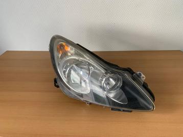 Koplamp Rechts Opel Corsa D 2006 tot 2010  zwart binnenwerk beschikbaar voor biedingen