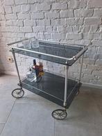 Mooi vintage bar/rolwagentje!, Huis en Inrichting, Woonaccessoires | Krantenbakken en Lectuurbakken, Ophalen