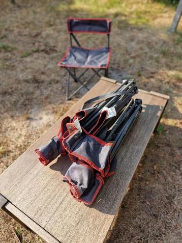 4 kampeerstoelen beschikbaar voor biedingen