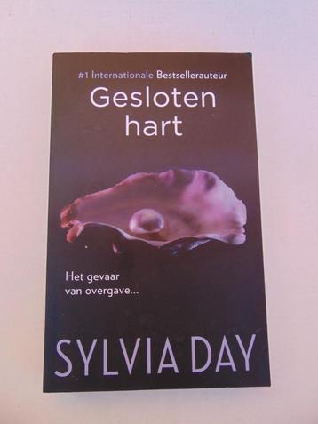 Boek: Gesloten hart- Het gevaar van overgave... - Sylvia Day beschikbaar voor biedingen