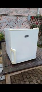 Zanussi mini ijskast + vriesvak, Elektronische apparatuur, Koelkasten en IJskasten, Ophalen, Gebruikt, Met vriesvak