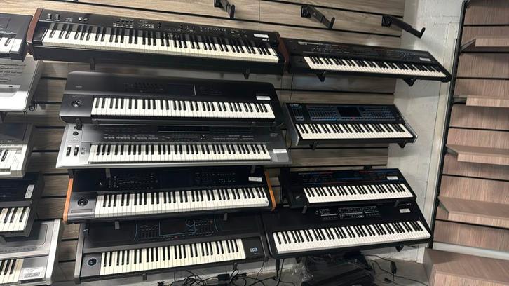 veel synthesizer uitverkoop tot 15/10/2025, Muziek en Instrumenten, Synthesizers, Gebruikt, Kawai, Met midi-aansluiting, Ophalen