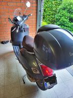 Vespa GTS 125 Touring Grigio, Fietsen en Brommers, Ophalen, 125 cc, Zo goed als nieuw, Benzine