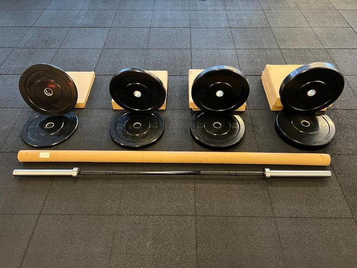 Bumperplates 110kg met olympische halter, Sport en Fitness, Fitnessmaterialen, Nieuw, Halterset, Armen, Benen, Borst, Buik, Rug