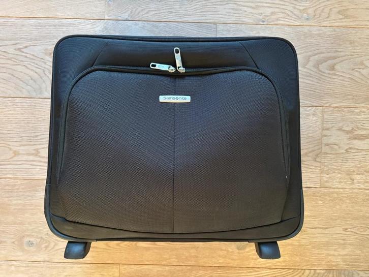 Samsonite laptoptas/reistas op wielen, Handtassen en Accessoires, Koffers, Zo goed als nieuw, Zacht kunststof, Minder dan 50 cm