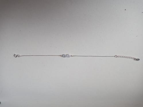 Nieuwe 925 sterling zilveren oneindigheidsarmband voor dames, Handtassen en Accessoires, Armbanden, Nieuw, Zilver, Zilver, Met strass