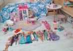 Barbiehuis en toebehoren, Kinderen en Baby's, Speelgoed | Poppenhuizen, Ophalen, Zo goed als nieuw