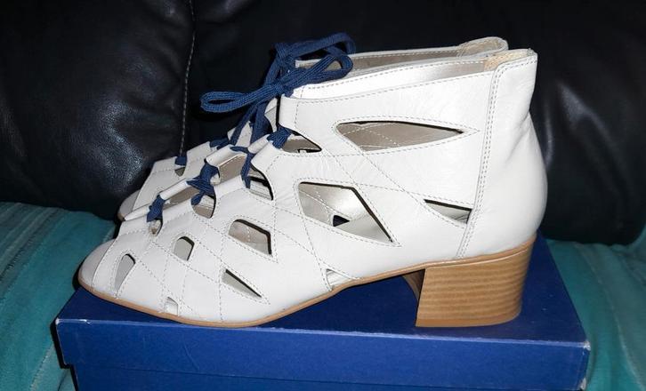 Open leren comfortschoenen voor dames 41, Kleding | Dames, Schoenen, Zo goed als nieuw, Ophalen of Verzenden