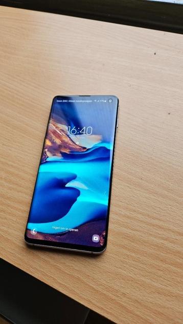 Galaxy S10 128 Go noir complet et en parfait état