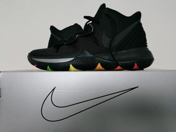 Nike Kyrie 5 Rainbow Soles beschikbaar voor biedingen