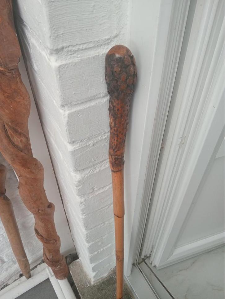 Bamboewortelstok, Diversen, Wandelstokken