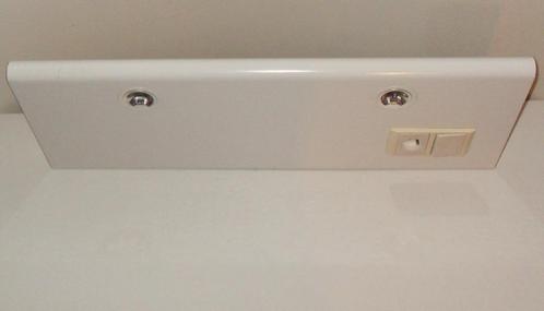 Bandeau lumineux tablette spot 80 x 30 x 4cm salle de bain e, Huis en Inrichting, Badkamer | Badkamermeubels, Gebruikt, Wastafelkast