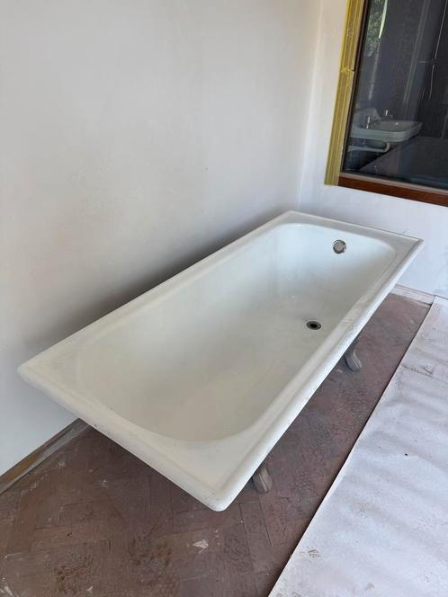 Authentiek, gietijzer bad met pootjes, Doe-het-zelf en Bouw, Sanitair, Gebruikt, Bad, Ophalen
