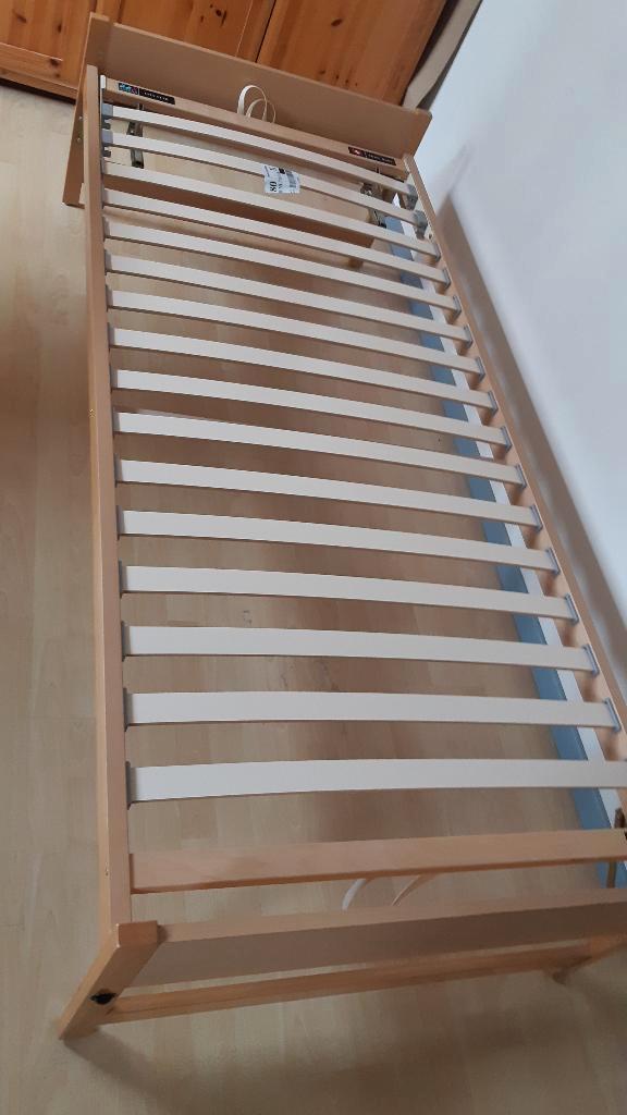 Bed + matras 1 persoon 90x200cm, Huis en Inrichting, Slaapkamer | Matrassen en Bedbodems, Gebruikt, Matras, 90 cm, 200 cm, Eenpersoons