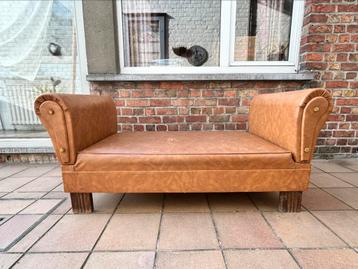 Vintage zetel beschikbaar voor biedingen