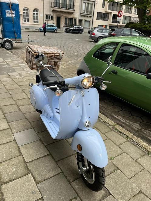 Retro scooter A klasse, Fietsen en Brommers, Scooters | Overige merken, Zo goed als nieuw, Klasse A (25 km/u), Benzine, Ophalen
