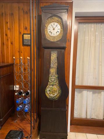 Horloge peinte par Achille Van Sassenbrouck, Enlèvement