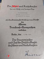 Oorkonde 25 jaar treue dienst + Medaille, Verzamelen, Verzenden, Overige soorten, Lintje, Medaille of Wings