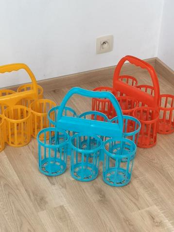 Set van 3 vintage flessendragers beschikbaar voor biedingen