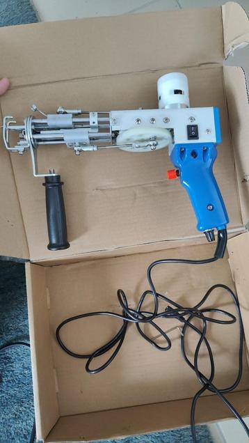 Tapijtpistool  beschikbaar voor biedingen