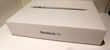 Apple macbook air / macbook white beschikbaar voor biedingen