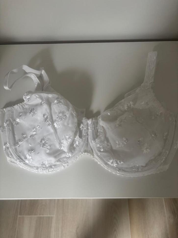 Prima donna bh wit 90E als nieuw!, Kleding | Dames, Ondergoed en Lingerie, BH, Wit, Ophalen