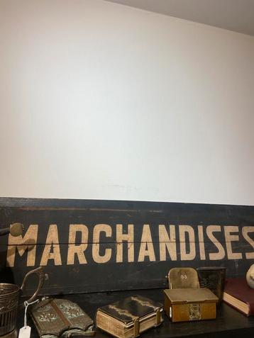 Oud Frans  bord ‘Marchandises / Special’– industrieel decor” beschikbaar voor biedingen